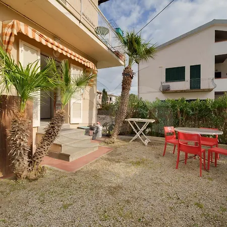 Aurora Celeste - Goelba Apartment *